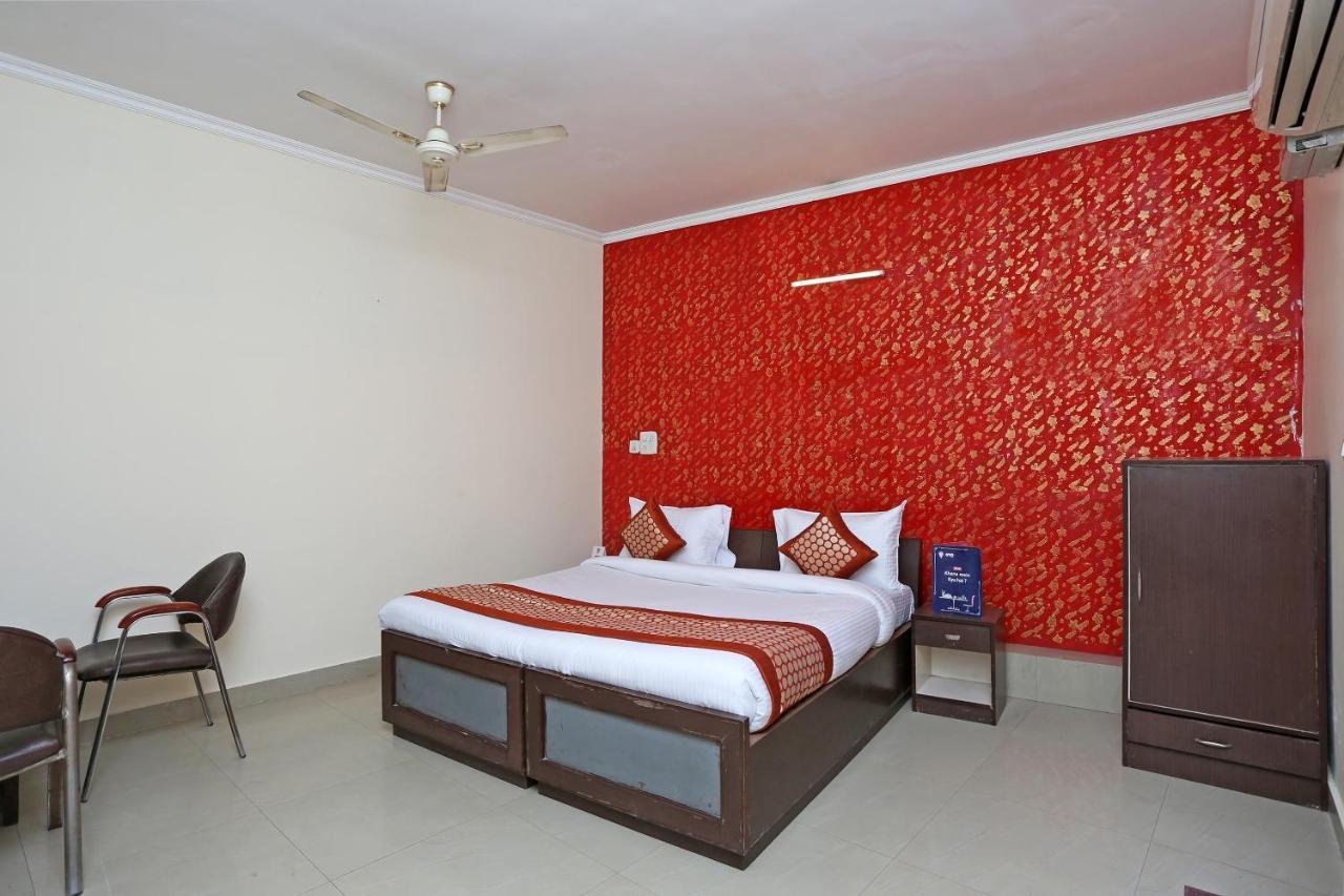 Aero Look Hotel New Delhi Eksteriør billede