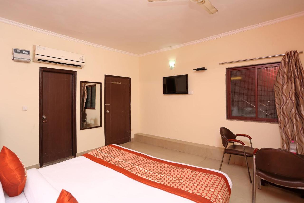 Aero Look Hotel New Delhi Eksteriør billede