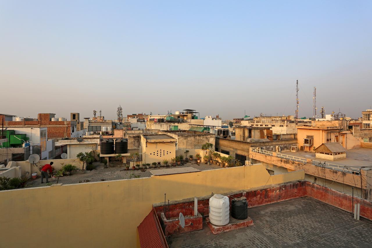 Aero Look Hotel New Delhi Eksteriør billede