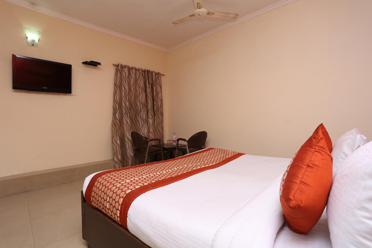 Aero Look Hotel New Delhi Eksteriør billede