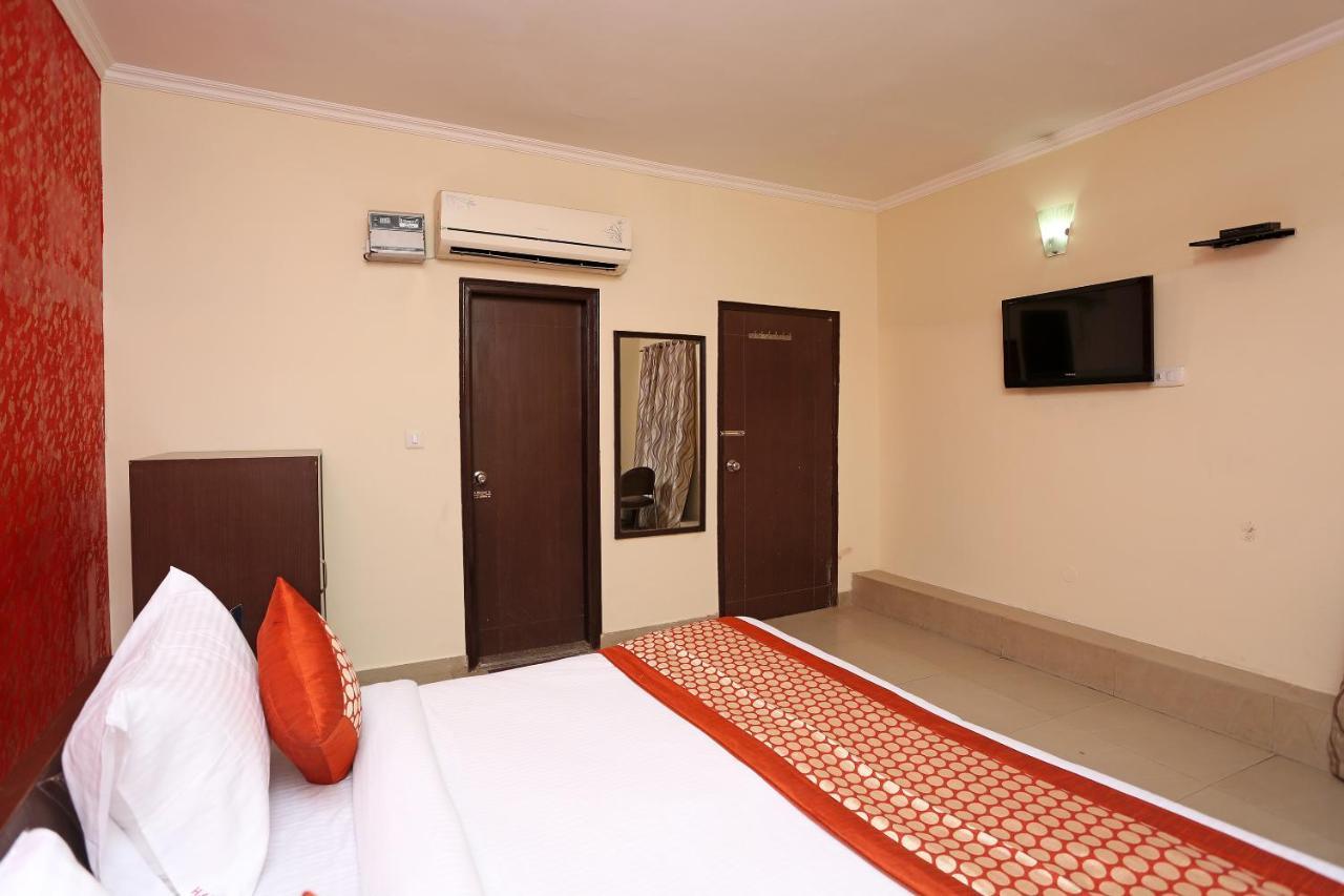 Aero Look Hotel New Delhi Eksteriør billede